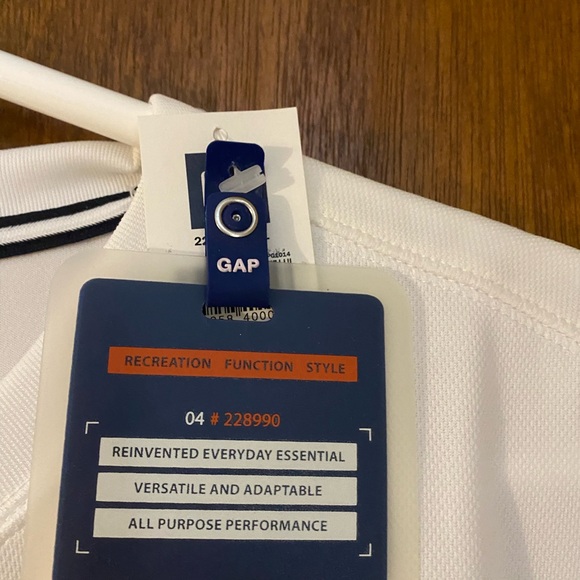 GAP Men’s white athletic fit shirt size XL - Picture 4 of 5